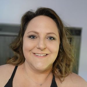 Meet your Posher, Becki